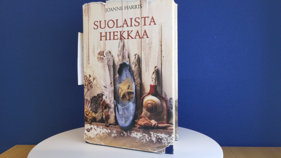 Suolaista hiekkaa, Joanne Harris