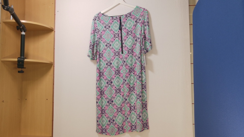 Kuviollinen mekko