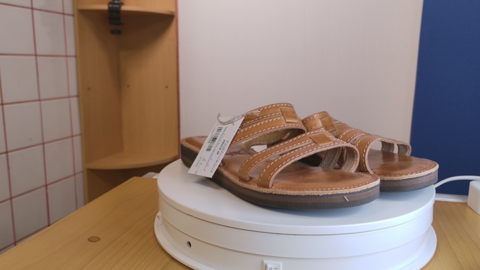 Ruskeat nahasandaalit koko 6 käyttämättömät