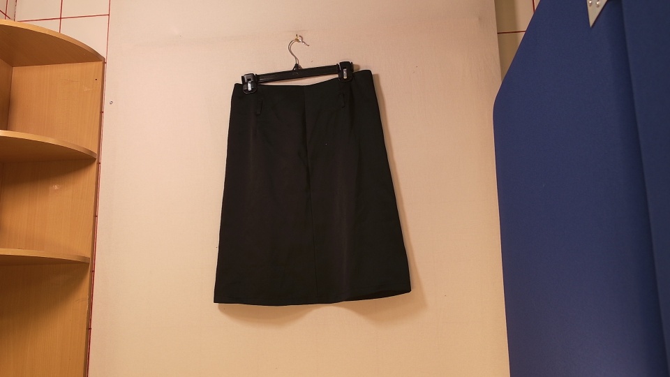 Musta A-linjainen Hame