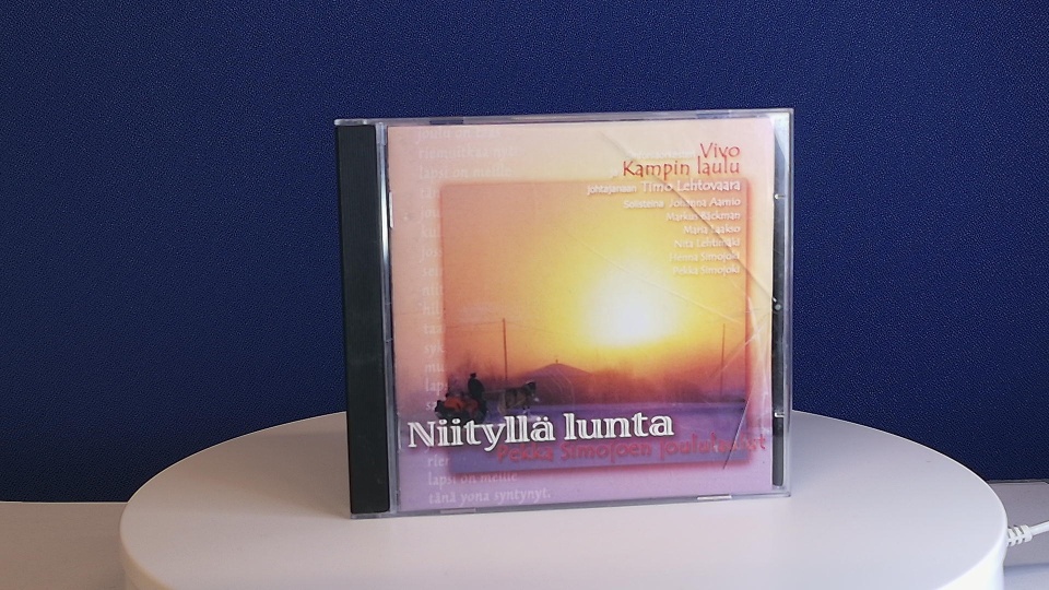 Kampin Laulu - Niityllä lunta