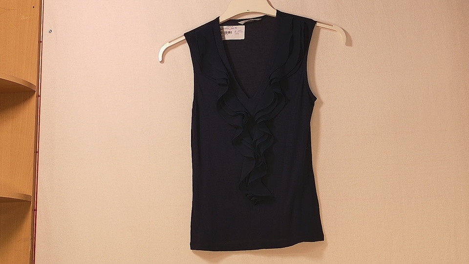 H&M tummansininen röyhelötoppi 