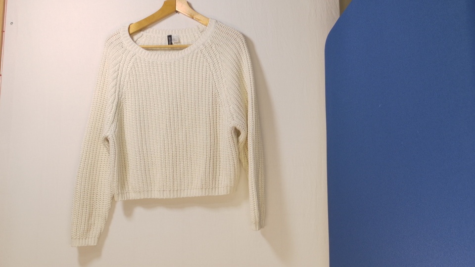 H&M:n valkoinen villapaita KOKO M