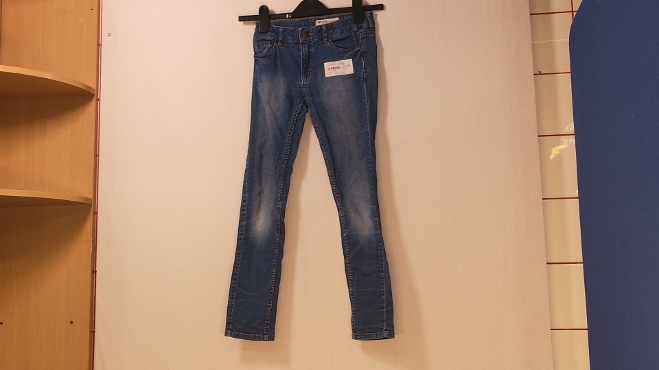 Lindex Detroit farkut koko 134 cm 