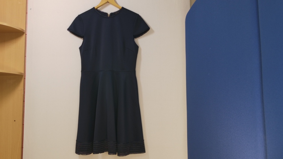 Ted Baker Tummansininen mekko koko 2