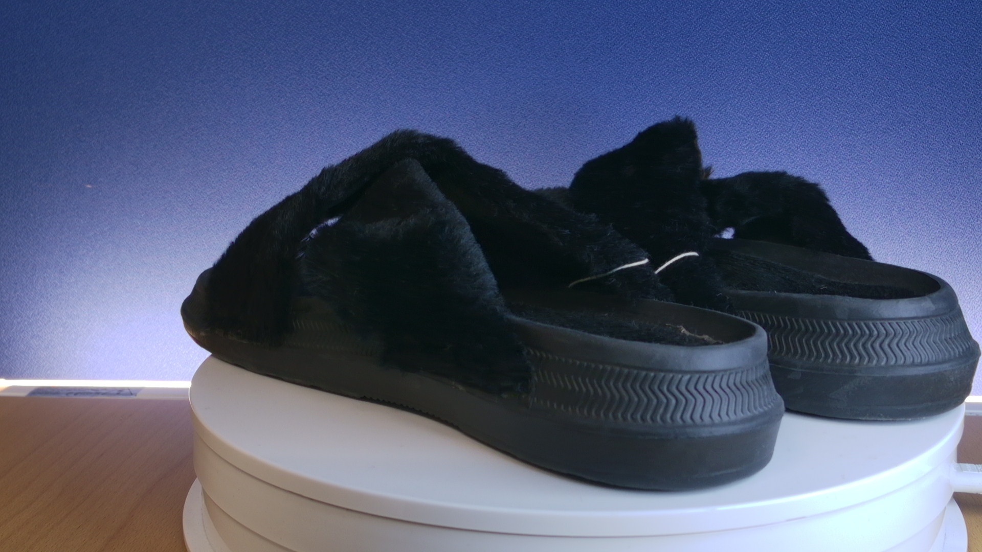 Mustat Slippersit - Image 25