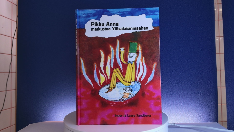 Pikku Anna matkustaa