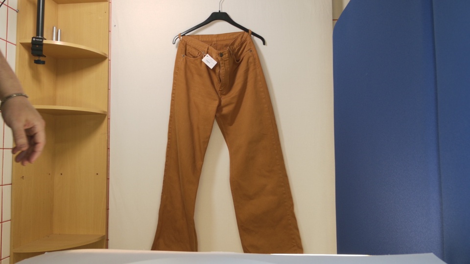 Oranssit leveät housut KOKO 40