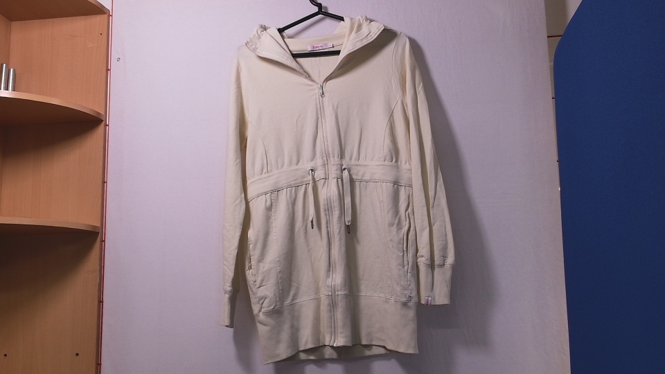 Beige huppari M