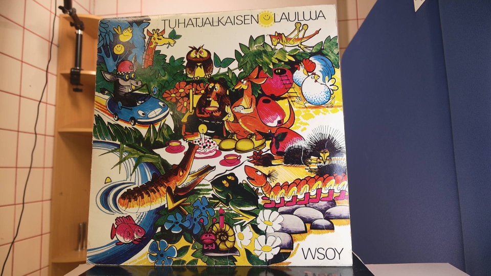 Tuhkajalkaisen lauluja LP